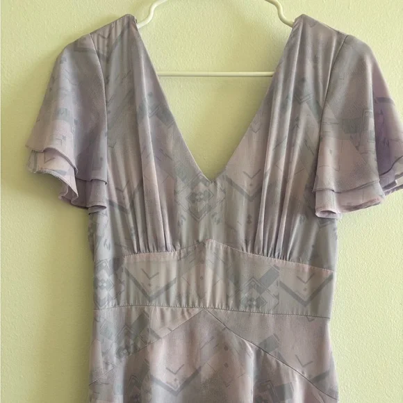 Versona Pastel Lavender Tiered V-Neck Maxi Dress - Picture 4 of 5